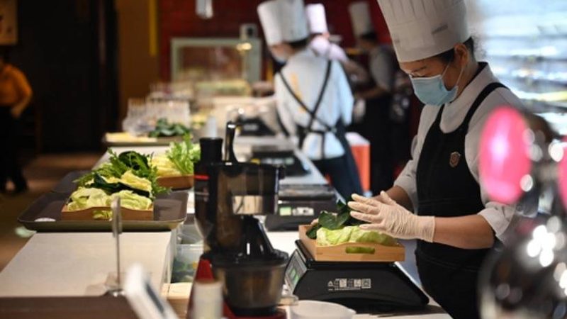 食品代工：揭秘起订量与费用明细**