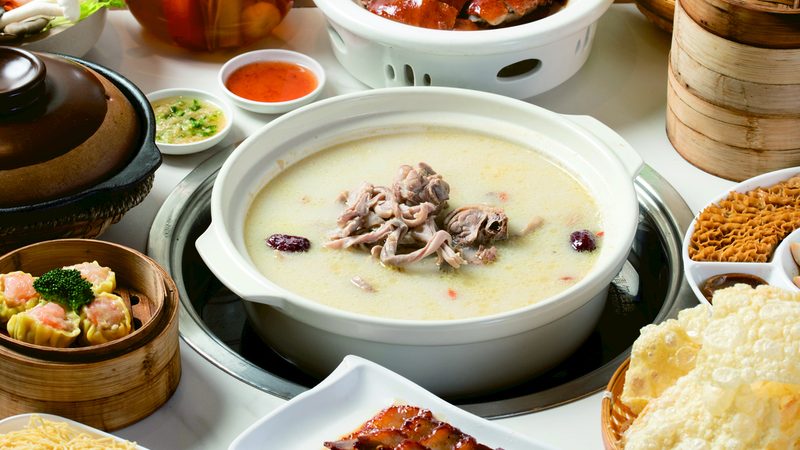 成都食品代工选哪家？揭秘靠谱工厂的四大标准**